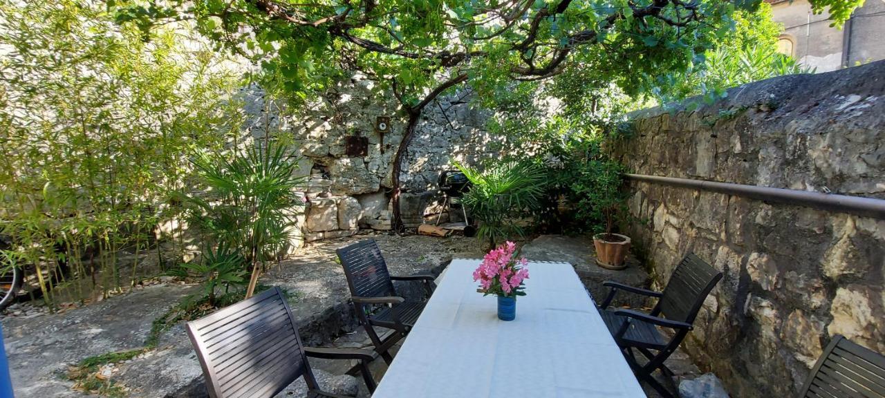 فيلا The Istrian فيرسار المظهر الخارجي الصورة
